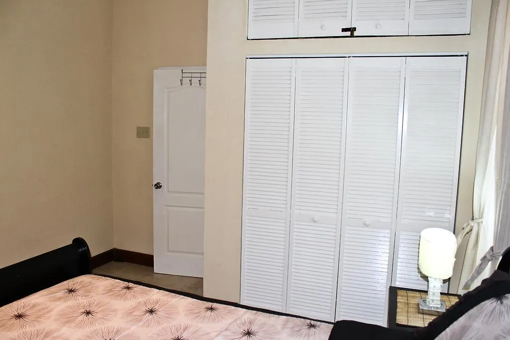 Eclipse Suite Guest Apartment Kingston 0*,  Jamaica
