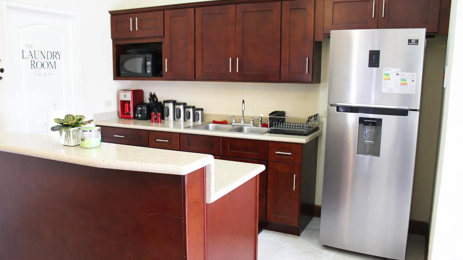 Eclipse Suite Guest Apartment Kingston